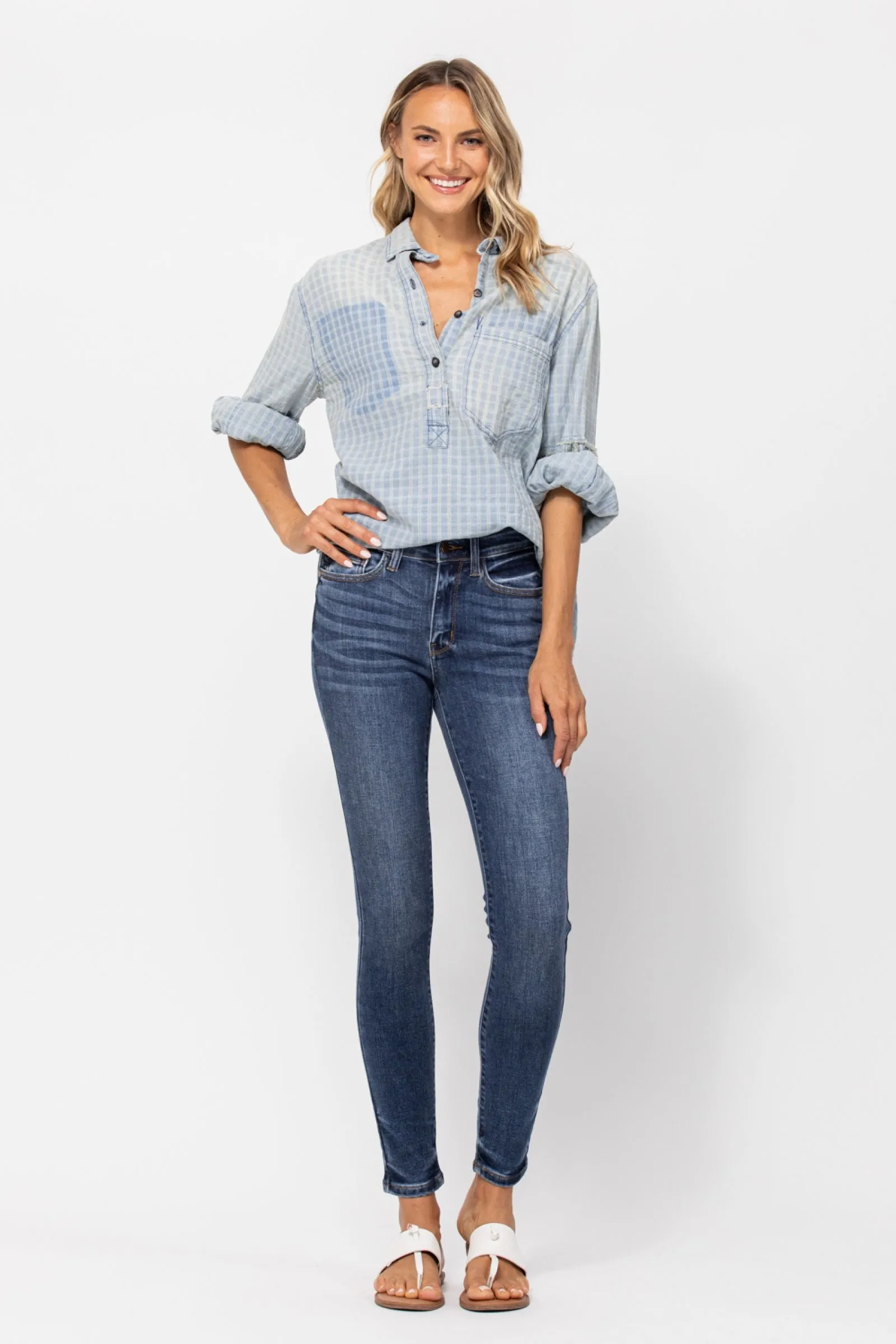 Judy Blue Mid-Rise Handsand Classic Skinny