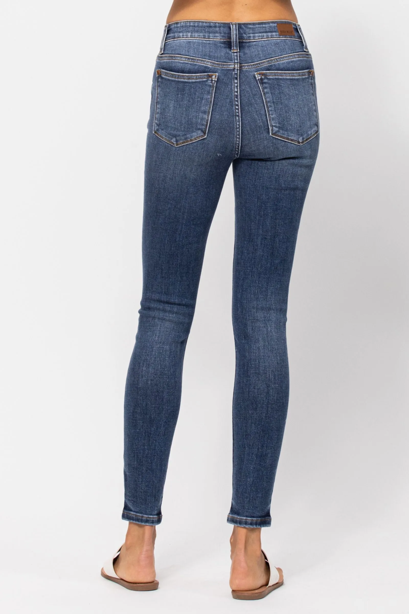 Judy Blue Mid-Rise Handsand Classic Skinny
