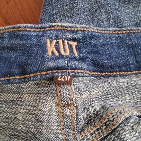 Kut from the Kloth High Rise Ankle Straight Leg Distressed Crop Denim Jeans 22W