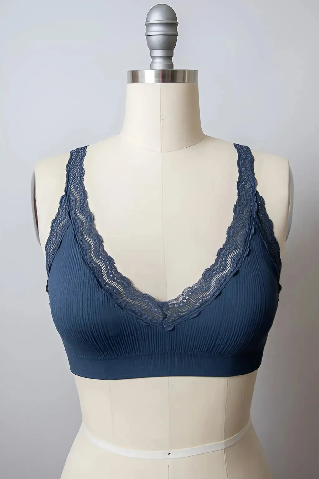 LACE TRIM PADDED BRALETTE TOP