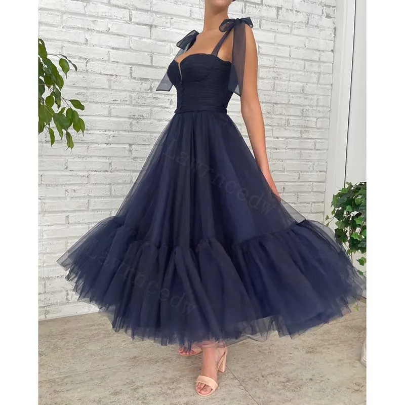 Lace-Up Spaghetti Straps Homecoming Dresses Tea Length Tulle Prom Dress with Pockets