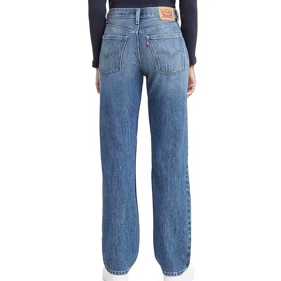 Levi’s Jeans Women’s Size 27 Low Pro Straight Distressed Medium Wash Blue Pants