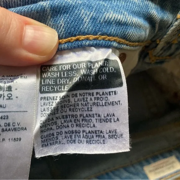 Levi’s Wide Leg Jeans, Size 28 with 27” Inseam