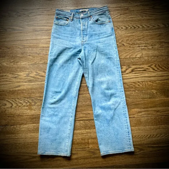 Levi’s Wide Leg Jeans, Size 28 with 27” Inseam