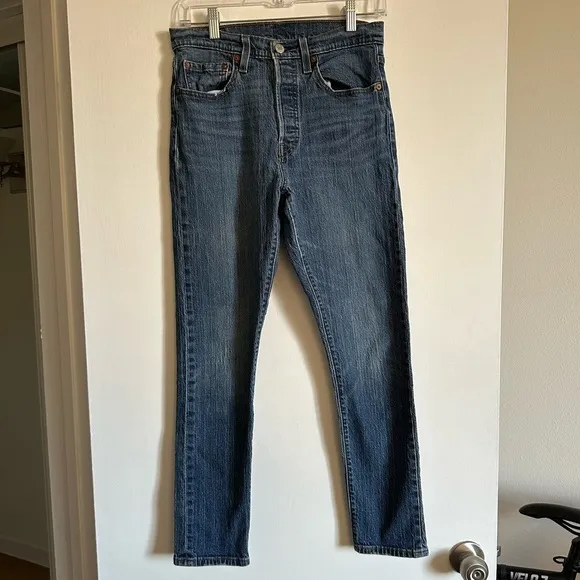 Levi’s Women’s Classic Premium Denim 501 S Skinny Jeans Size 27 EUC