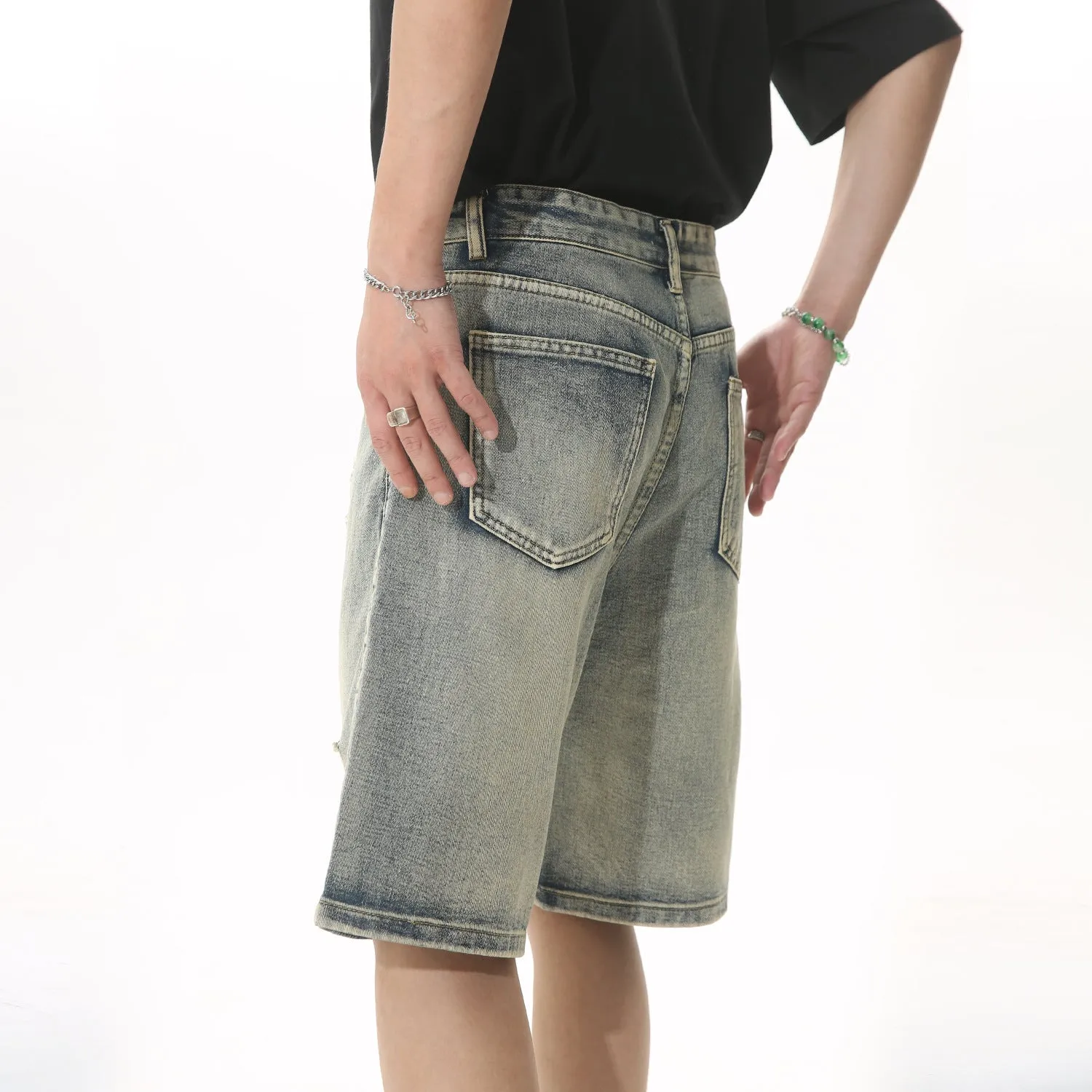Loose hip hop ripped cropped denim shorts