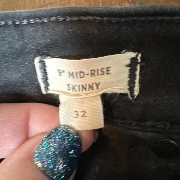 Madewell 9&quot; Mid-Rise Skinny Jeans Black Denim Size 32 button fly