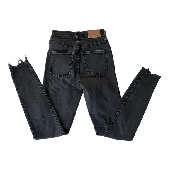 Madewell 9&quot; Mid-Rise Skinny Jeans in Berkeley Black: Button-Through Edition 26‎