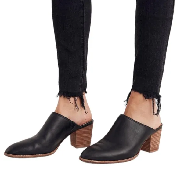 Madewell 9&quot; Mid-Rise Skinny Jeans in Berkeley Black: Button-Through Edition 26‎