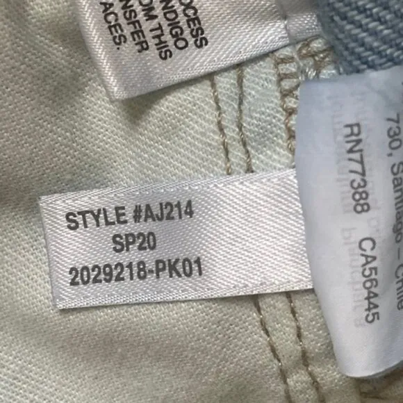 MADEWELL High Rise 'The MomJean' in Gilford Wash: Ripped Edition - Size 28