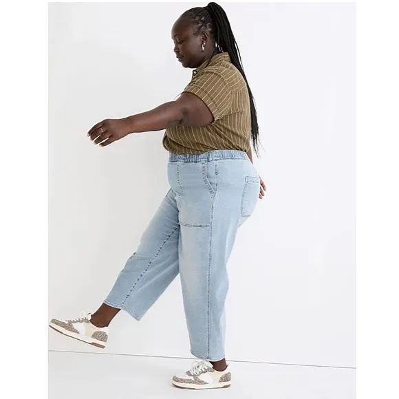 Madewell Plus Pull-On Relaxed Jeans in Bellview Wash