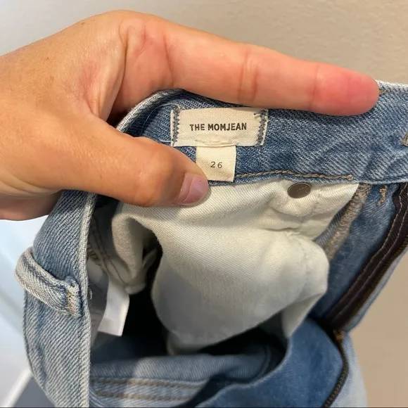 MADEWELL- The Momjean in Gilford Wash: Ripped Edition High-Rise Tapered Leg