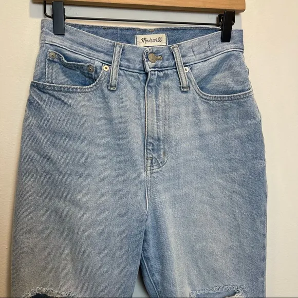 MADEWELL- The Momjean in Gilford Wash: Ripped Edition High-Rise Tapered Leg