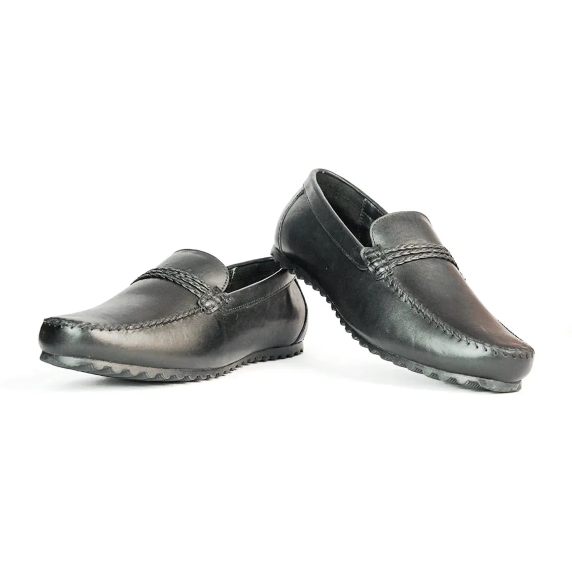 Men Black Solid Loafers