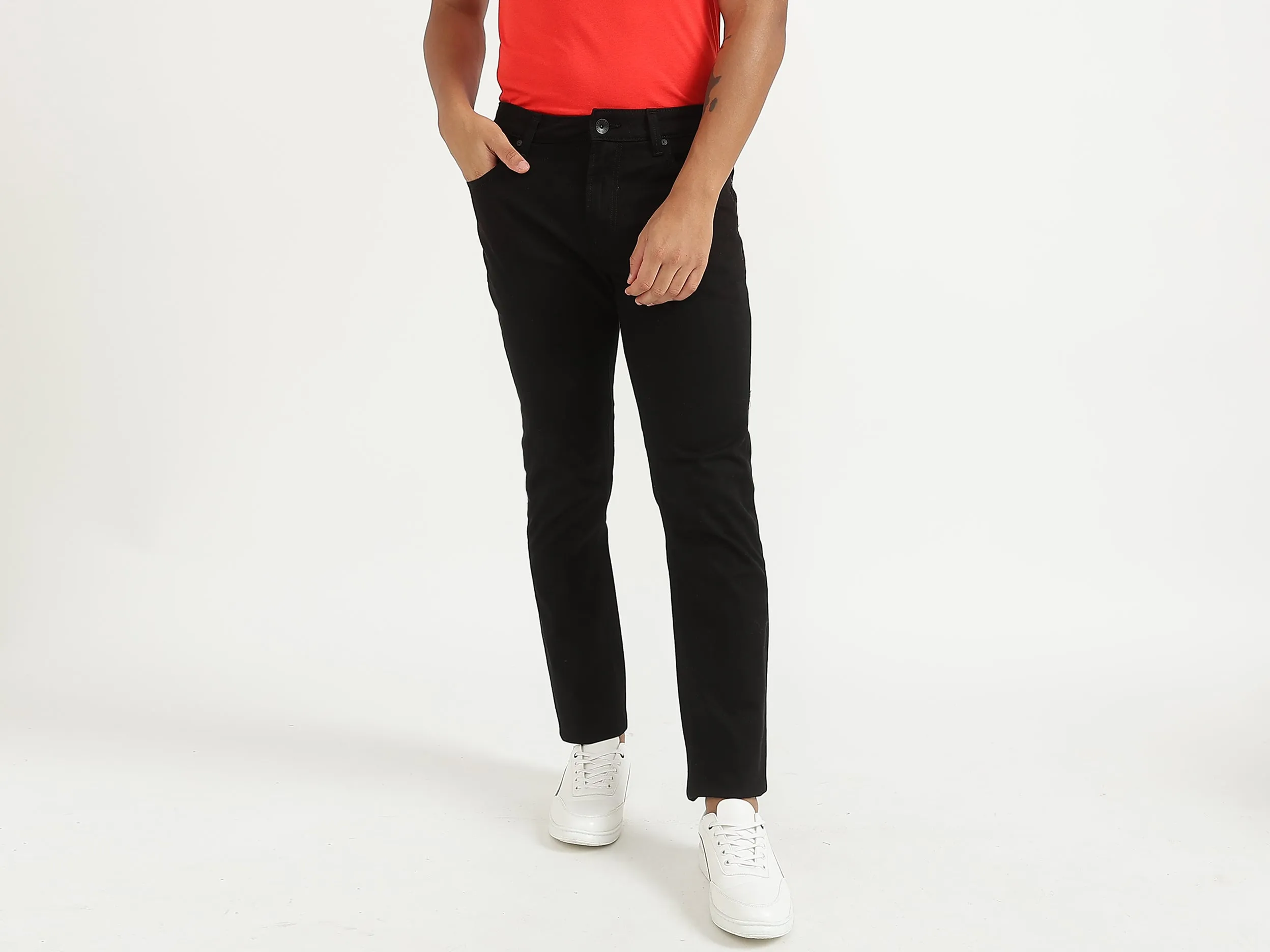Men Black Solid Skinny Fit Jeans