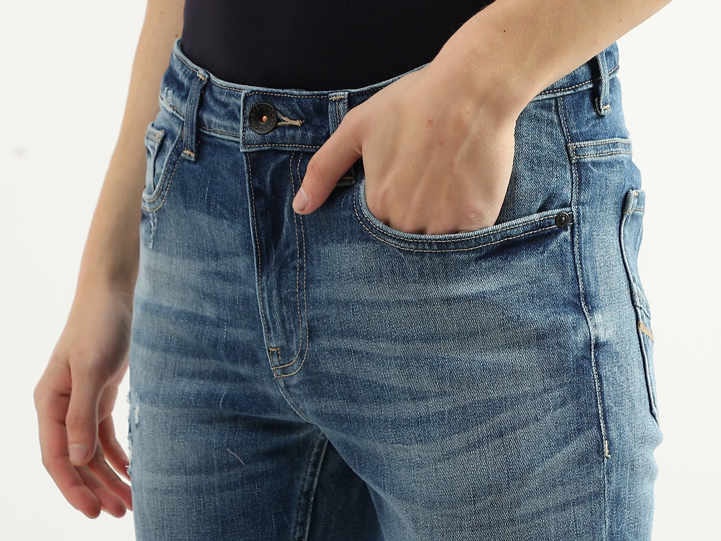 Men Solid Skinny Fit Jeans