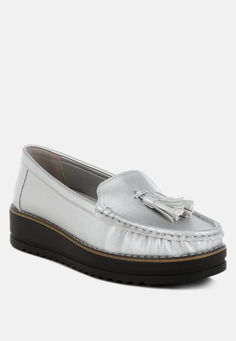 Metallic Tassel Detail Loafers


 By RAG