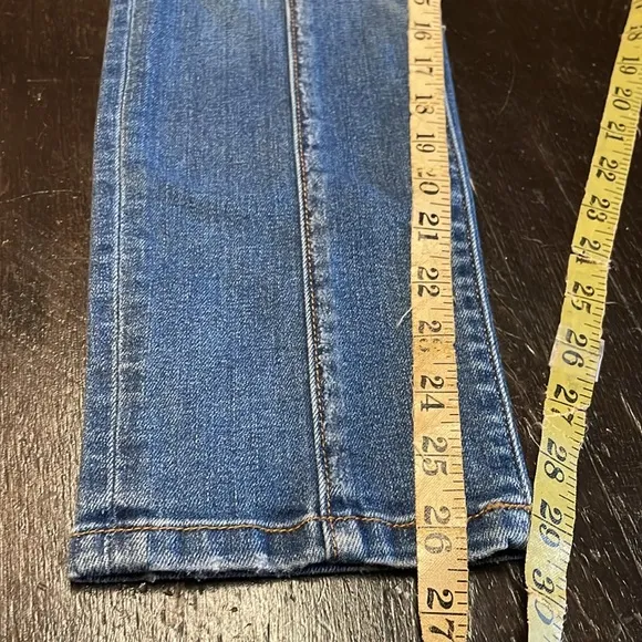 Miss Me Mid Rise Skinny Denim Jeans Size 29.