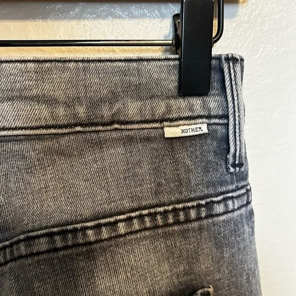 Mother The Swooner Ankle Zip Skinny Jeans In Static