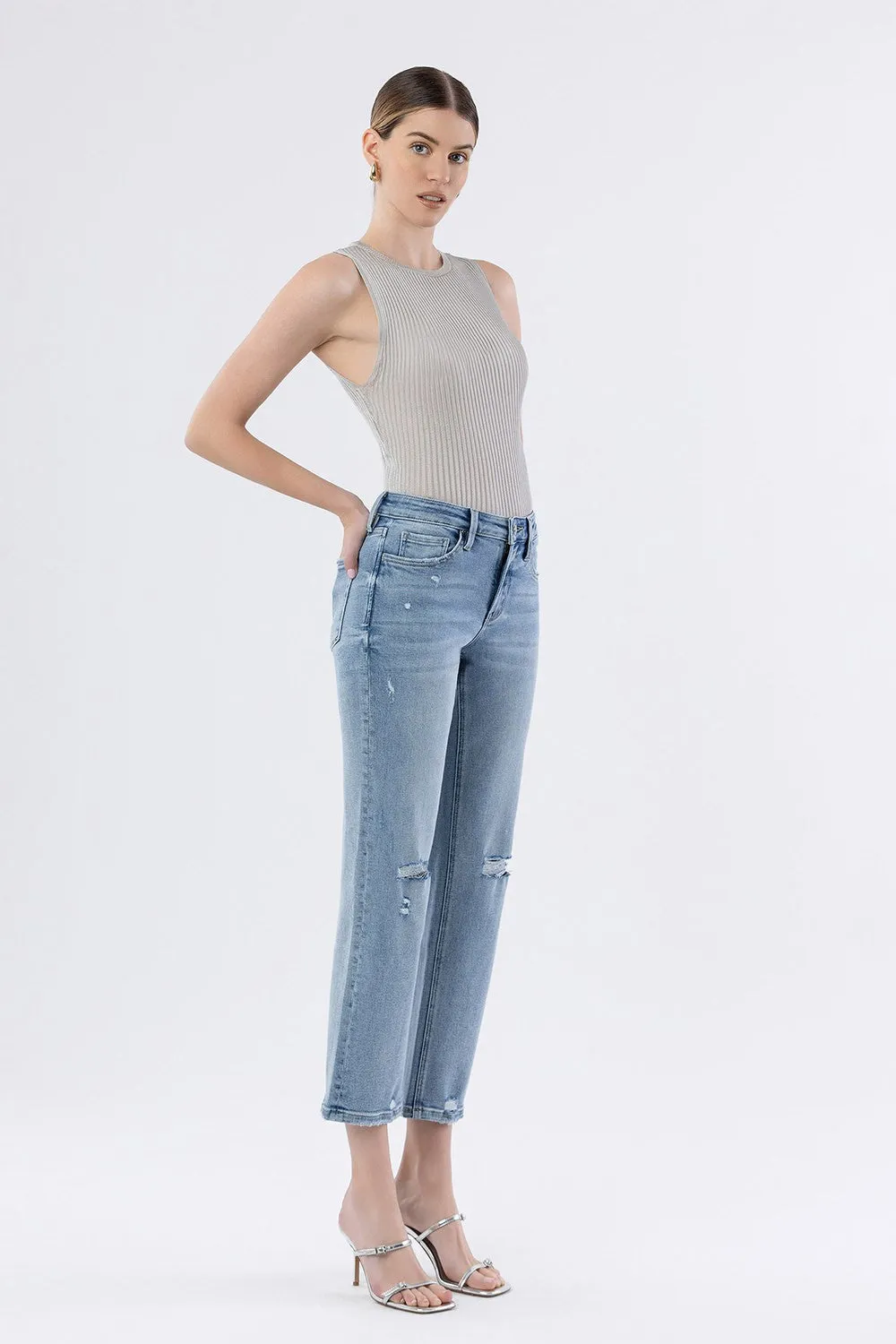 Naisha MR Straight Jeans