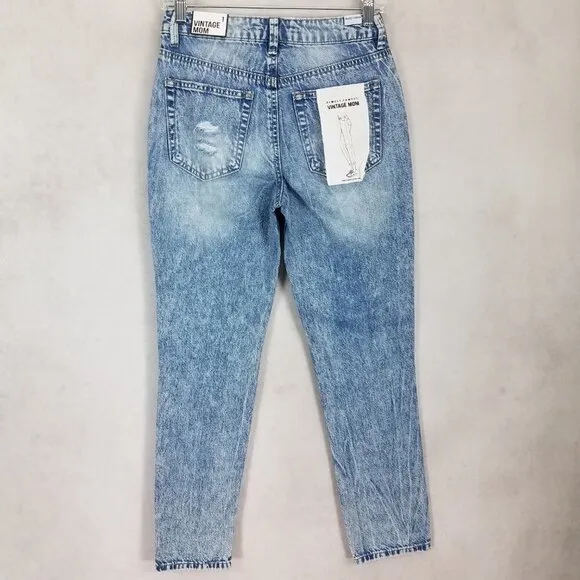 NEW Almost Famous Size 1 Vintage Mom Jeans Ripped Distressed