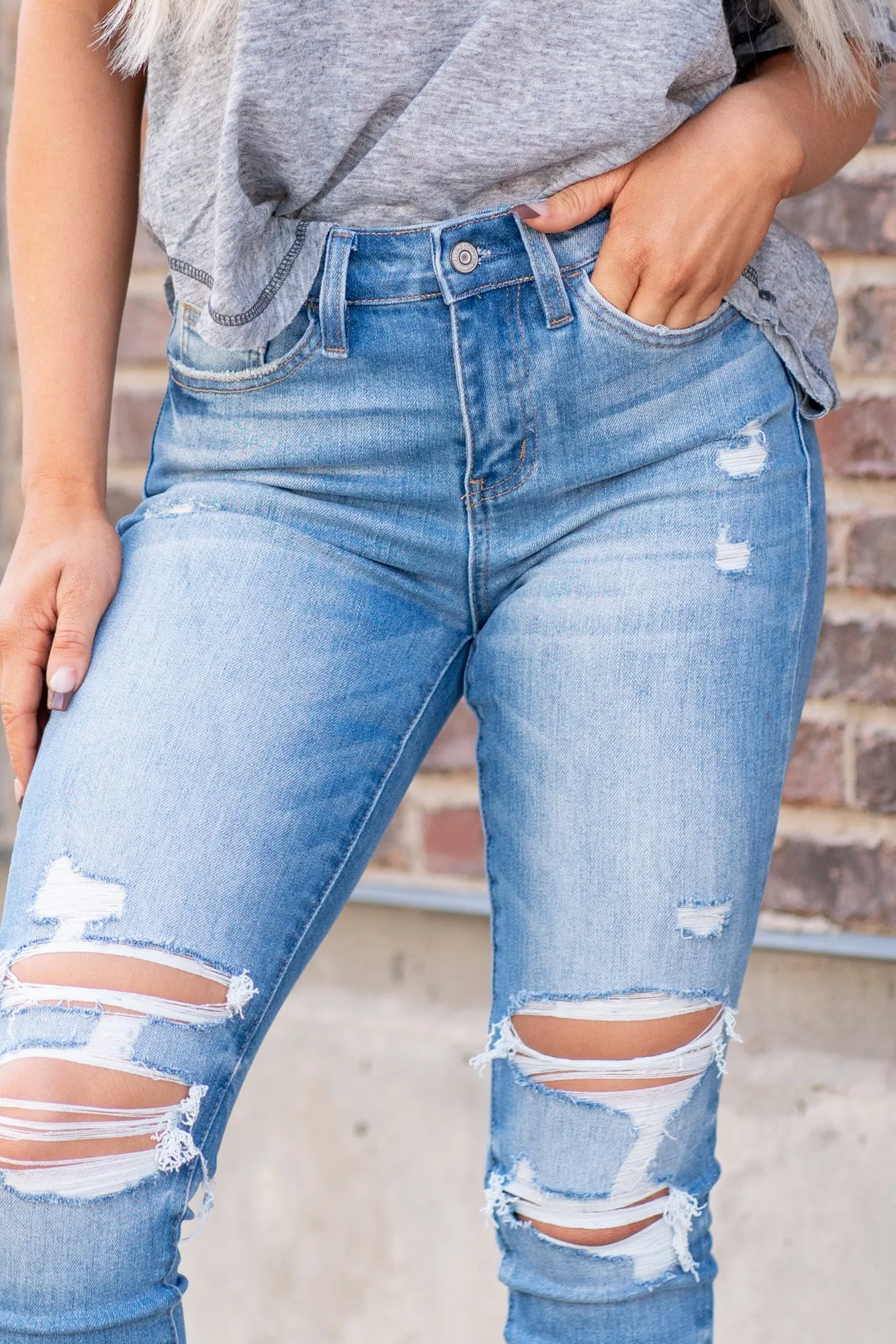 Nostalgic High Rise Ankle Skinny with Cuff