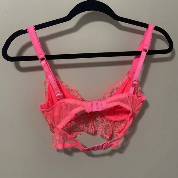 NWOT! For love for‎ lemons daisy lace long line Bra