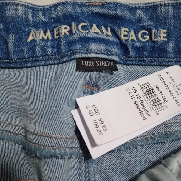NWT American Eagle High Rise Jegging Luxe Stretch Ladies Size 12 -31W Light Blue