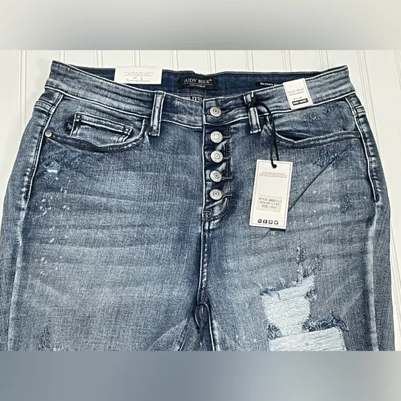 NWT Judy Blue Bleach Splash Distressed High Rise Button Fly Skinny Jeans size 13