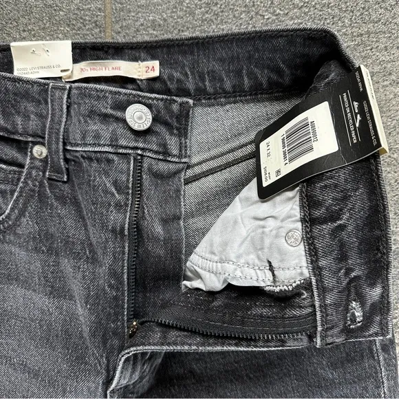 NWT Levi's Premium Jeans 70's High Rise Modern Flare Black Denim Zip Fly Size 24