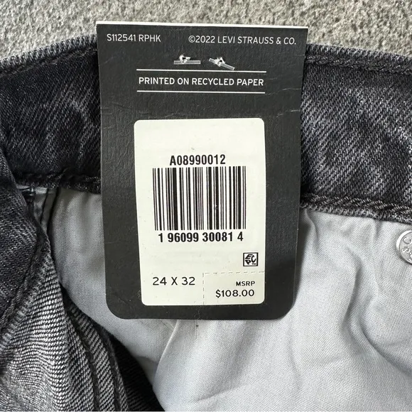 NWT Levi's Premium Jeans 70's High Rise Modern Flare Black Denim Zip Fly Size 24
