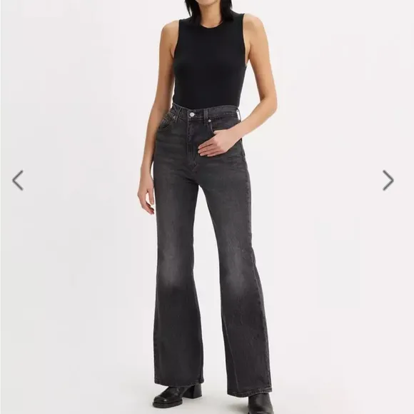 NWT Levi's Premium Jeans 70's High Rise Modern Flare Black Denim Zip Fly Size 24
