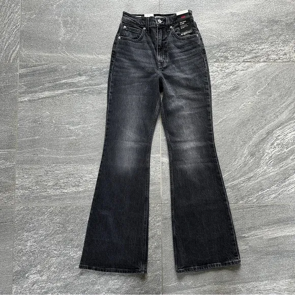 NWT Levi's Premium Jeans 70's High Rise Modern Flare Black Denim Zip Fly Size 24