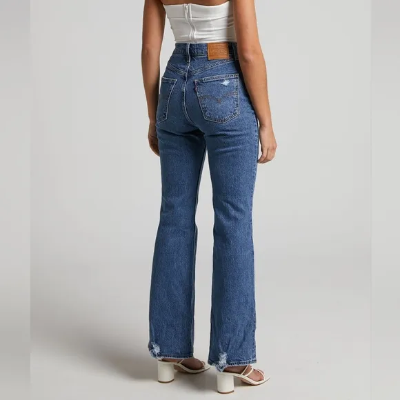 NWT Levi's Premium Sonoma Step 70s High Flare Jeans