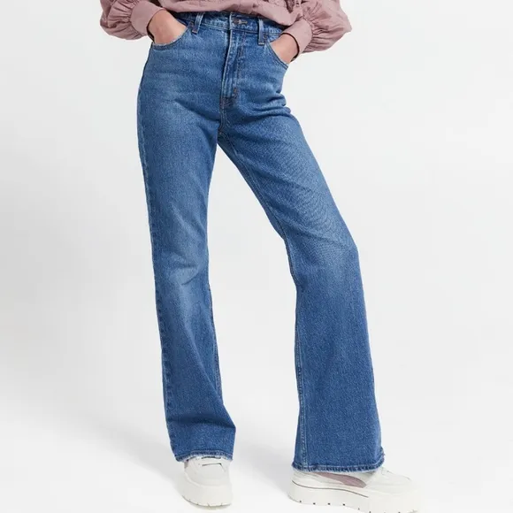 NWT Levi's Premium Sonoma Step 70s High Flare Jeans