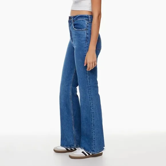 NWT Levi's Premium Sonoma Step 70s High Flare Jeans