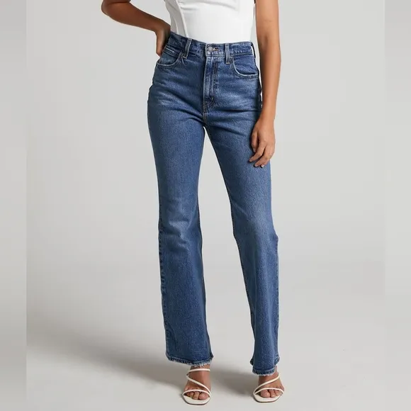 NWT Levi's Premium Sonoma Step 70s High Flare Jeans