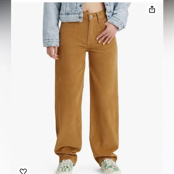 NWT Levi's Women's Ribcage Straight Leg Corduroy Jeans
