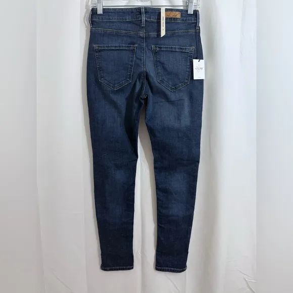 NWT Lola Jeans Mid Rise Skinny With Side Slits In Blair Wash Size 27