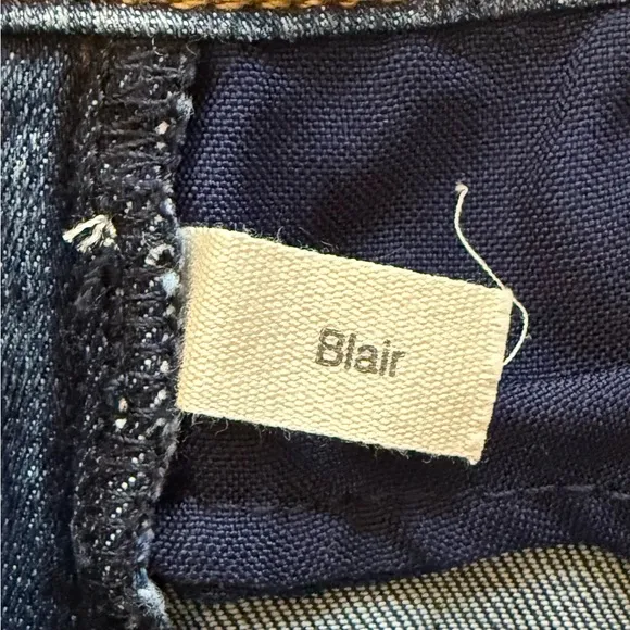 NWT Lola Jeans Mid Rise Skinny With Side Slits In Blair Wash Size 27