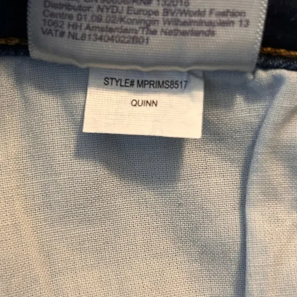NWT NYDJ Marilyn Straight Quinn 12