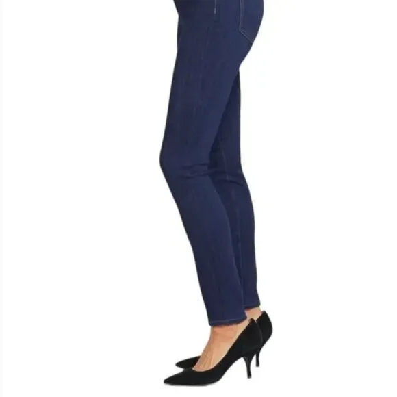 NWT NYDJ Skinny Jeans Dark Wash Style MSSD8706 Lift Tuck Technology