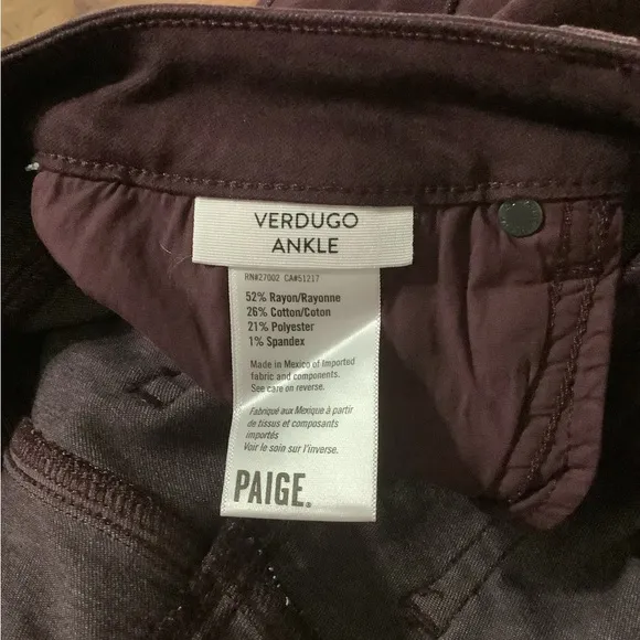 NWT PAIGE Verdugo Skinny Jeans in burgundy/wine