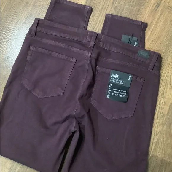NWT PAIGE Verdugo Skinny Jeans in burgundy/wine