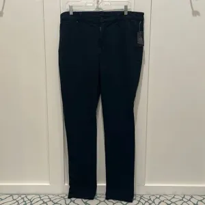 NYDJ straight leg lightweight denim jeans