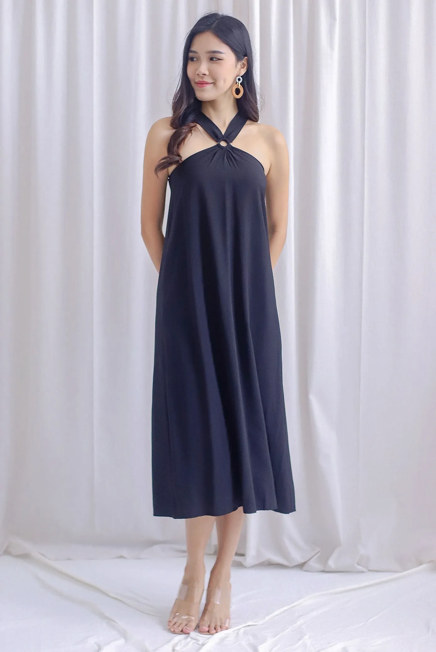 Ofelia Halter Loop Maxi Dress In Black