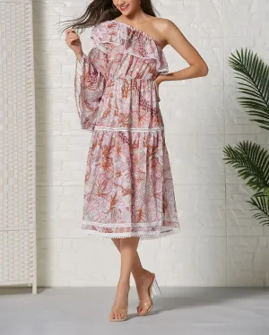 One-shoulder Sleeve Ruffled Lace Stitching Bohemian Dress