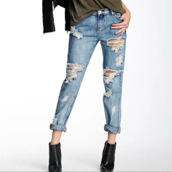 One Teaspoon Awesome Ripped Boyfriend Jeans