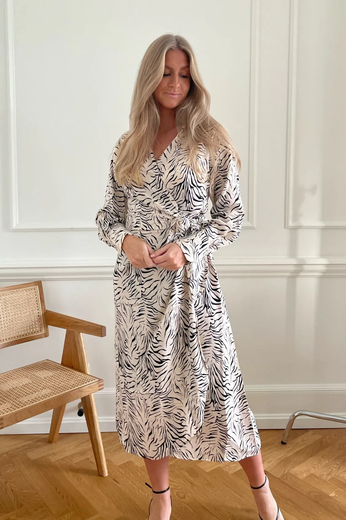 ONLMille Slå Om Kjole - Beige Zebra