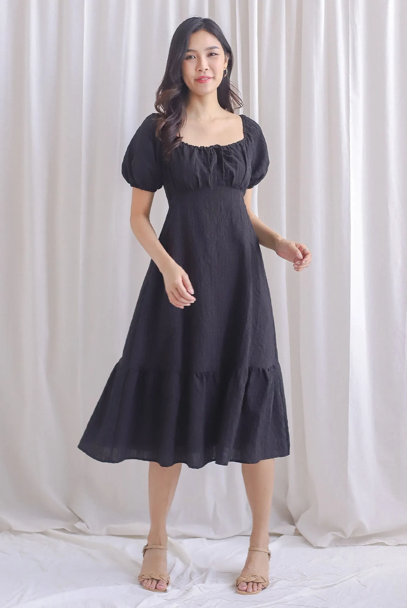 Patti Texture Puffy Sleeve Tie Midi Dress In Black